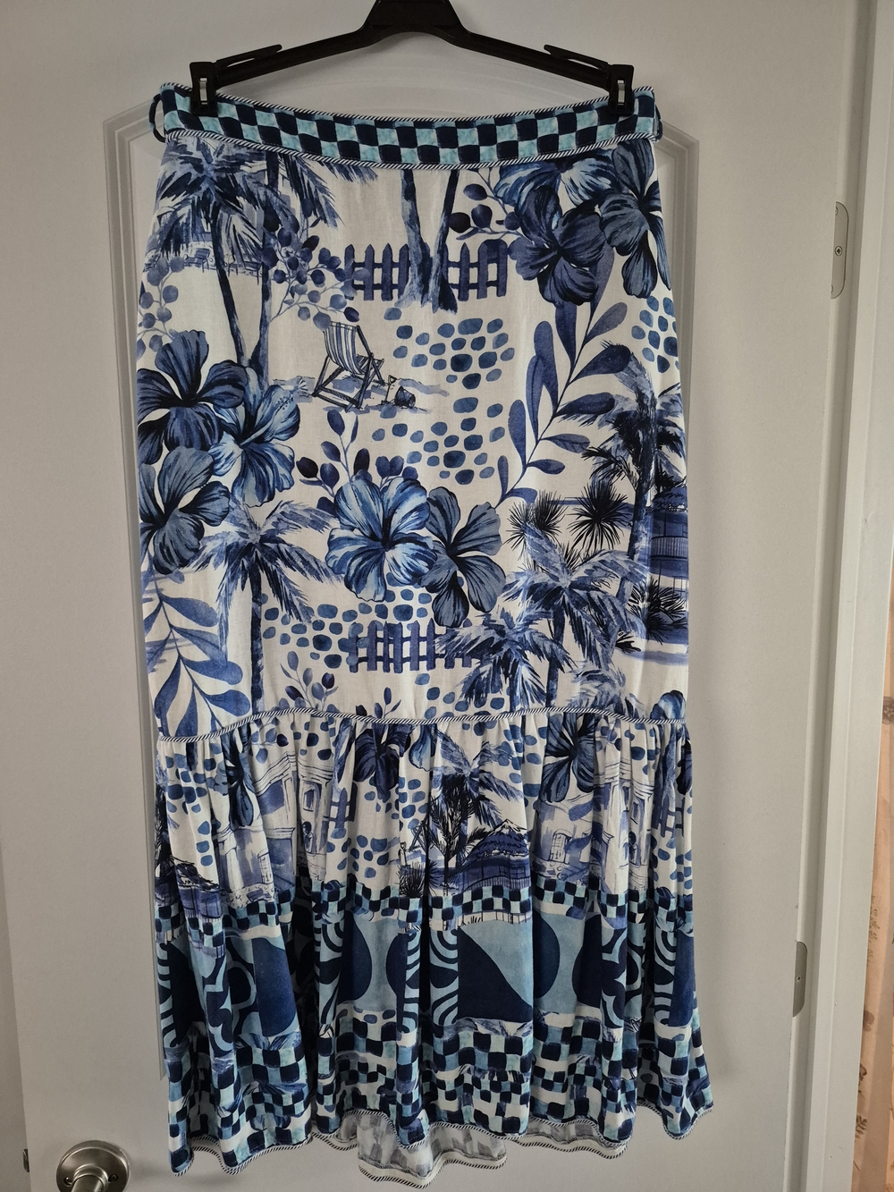 House of Harlow 1960 Blue and White Tropical Tiered Linen Maxi Skirt Size M